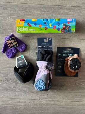 NWT Toddler Cold Weather Bundle~Rattle Mits, Color Changing Mits, Play Dough Set